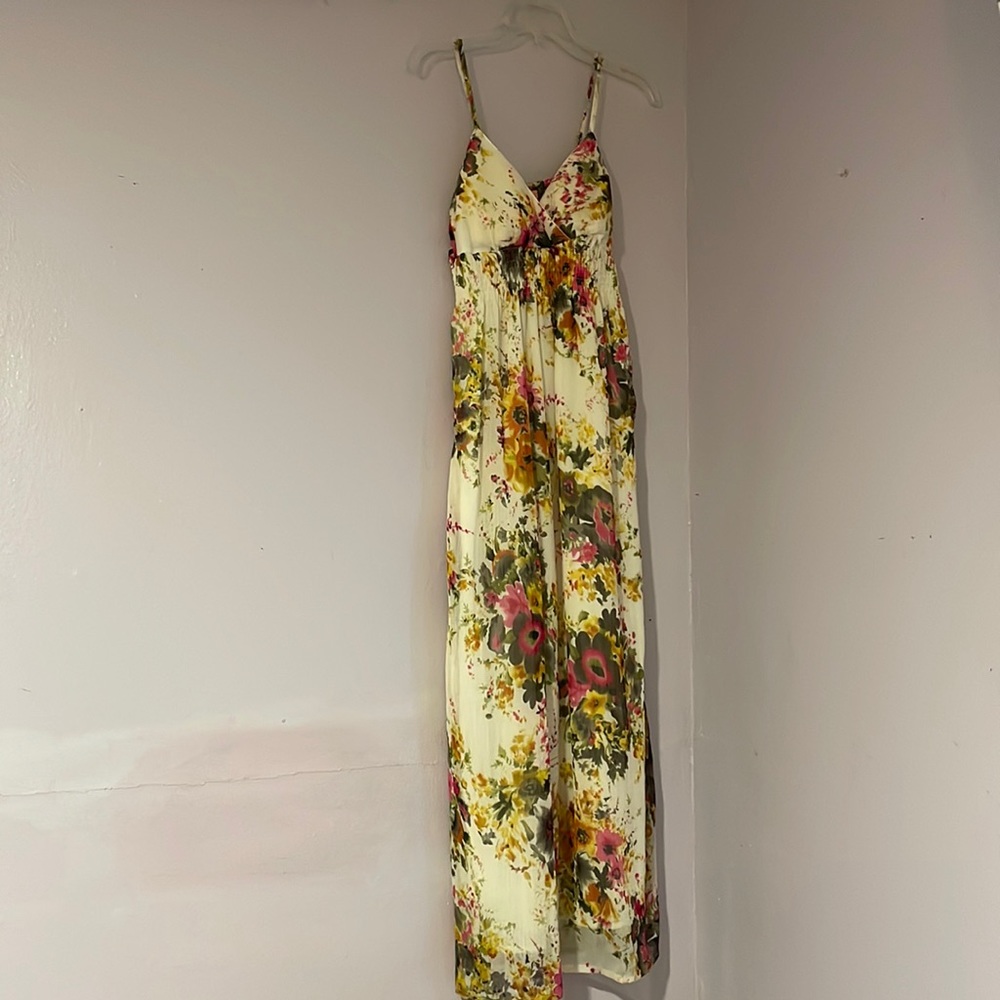 NWOT Floral spaghetti strap maxi dress